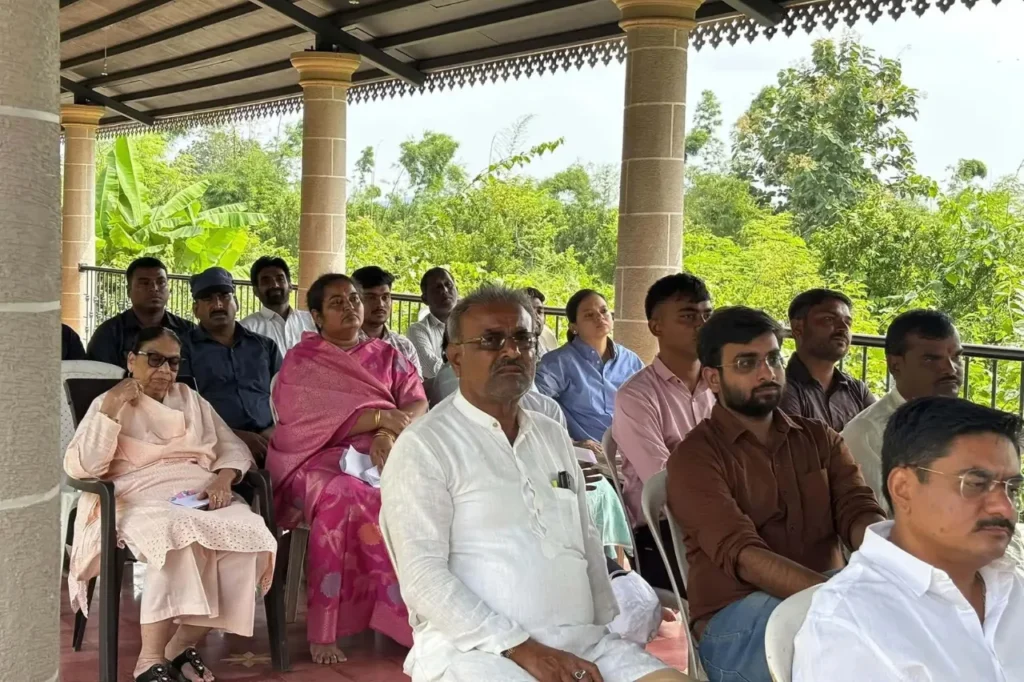 अस्मिता इन्स्टिट्यूट ऑफ ऑर्गेनिक अँड नॅचरल फार्मिंग (AIONF) च्या वतीने आयोजित मोफत सेंद्रिय व नैसर्गिक शेती मार्गदर्शन शिबिराचा शुभारंभ