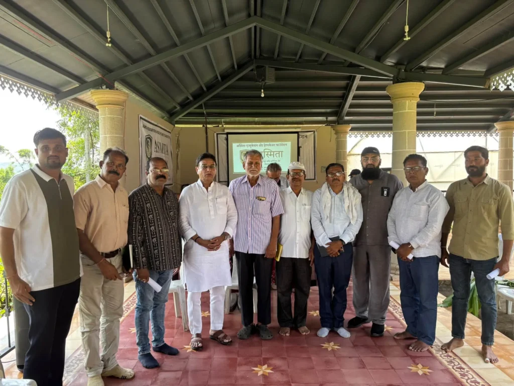 अस्मिता इन्स्टिट्यूट ऑफ ऑर्गेनिक अँड नॅचरल फार्मिंग (AIONF) तर्फे आयोजित मोफत सेंद्रिय व नैसर्गिक शेती मार्गदर्शन शिबिर दुसरा दिवस प्रशिक्षण सत्र