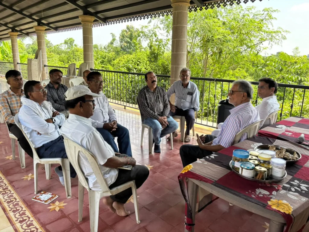 अस्मिता इन्स्टिट्यूट ऑफ ऑर्गेनिक अँड नॅचरल फार्मिंग (AIONF) तर्फे आयोजित मोफत सेंद्रिय व नैसर्गिक शेती मार्गदर्शन शिबिर दुसरा दिवस प्रशिक्षण सत्र