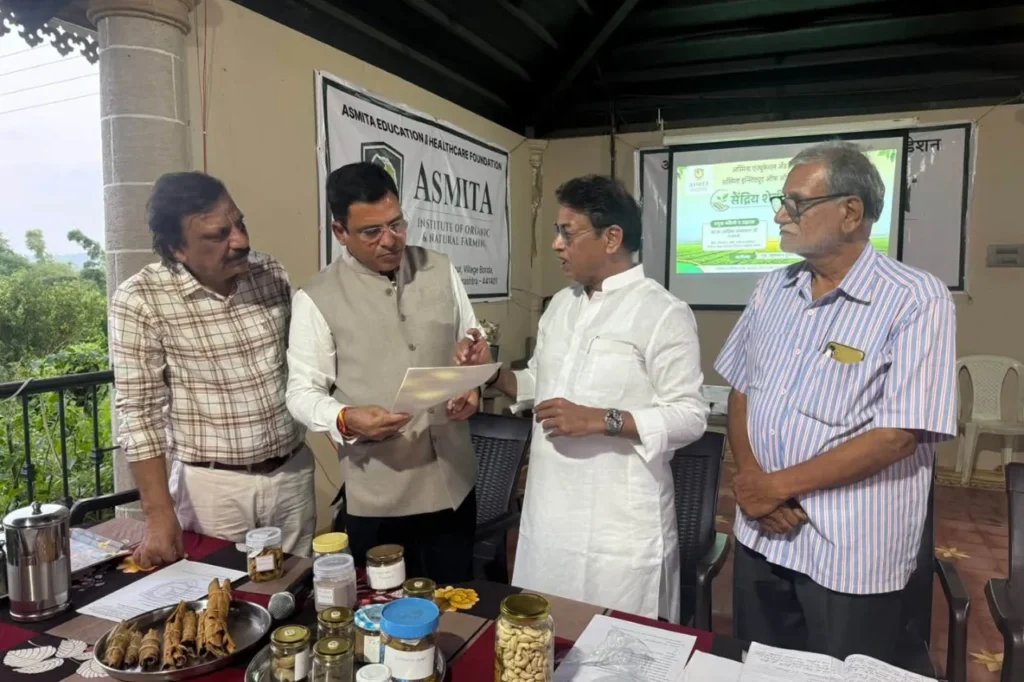‘नेटिव्ह बायोडायव्हर्सिटी ग्रीन कॉरिडॉर’ विकसित करण्याचा प्रस्ताव महाराष्ट्राचे राज्यमंत्री मा. ना. आशिष जयस्वाल जी यांच्याकडे निवेदनाद्वारे सादर करण्यात आला.