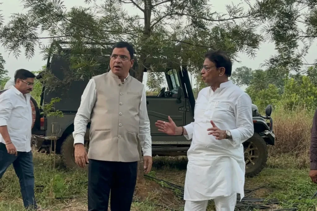 अस्मिता ऑर्गेनिक फार्मला महाराष्ट्राचे राज्यमंत्री मा. ना. आशिष जयस्वाल जी यांची सदिच्छा भेट